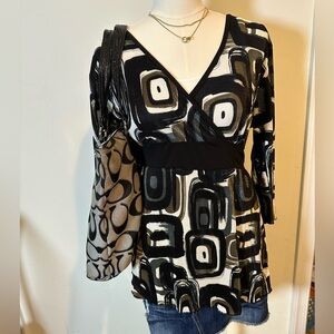 Y2K Black and White Geometric Blouse